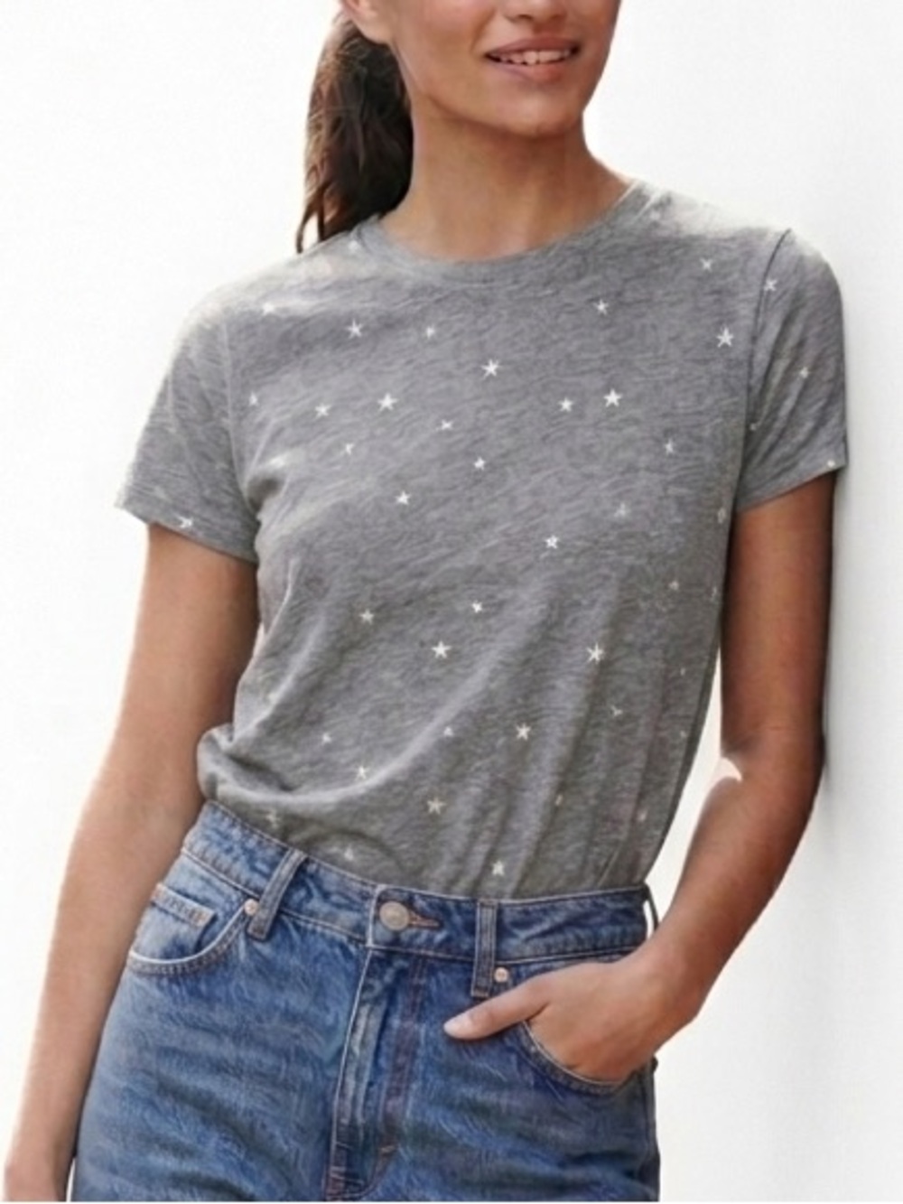 Goldie Galaxy Star Print Boy Tee – Grey – Size S – NWOT